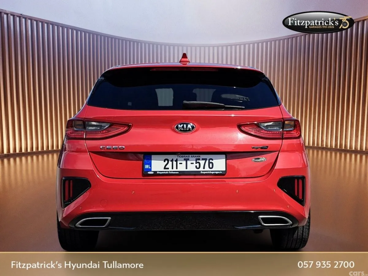 Kia Ceed Hatchback, Petrol, 2021, Red