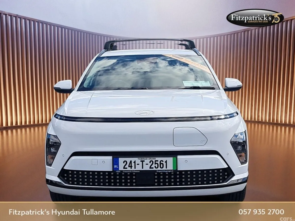 Hyundai KONA SUV, Electric, 2024, White