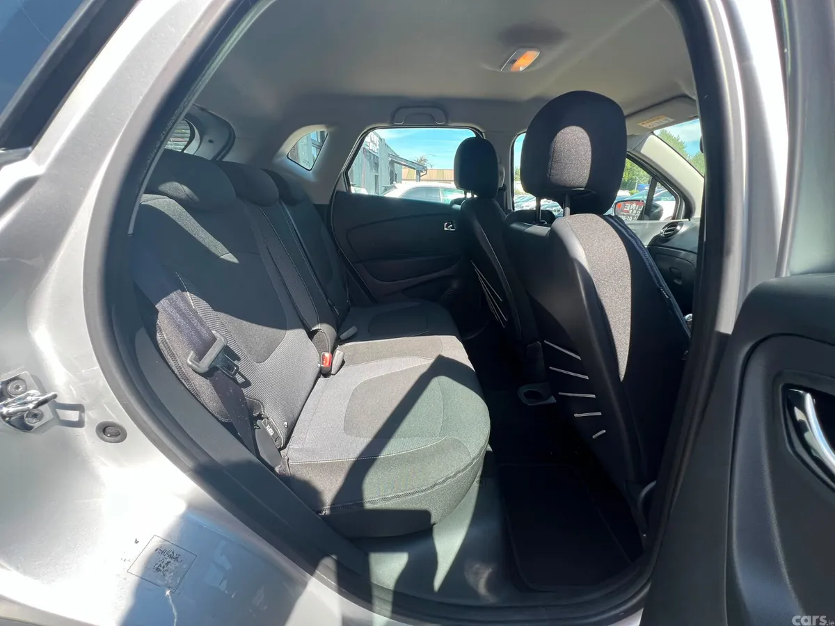 Renault Captur Hatchback, Diesel, 2016, Silver