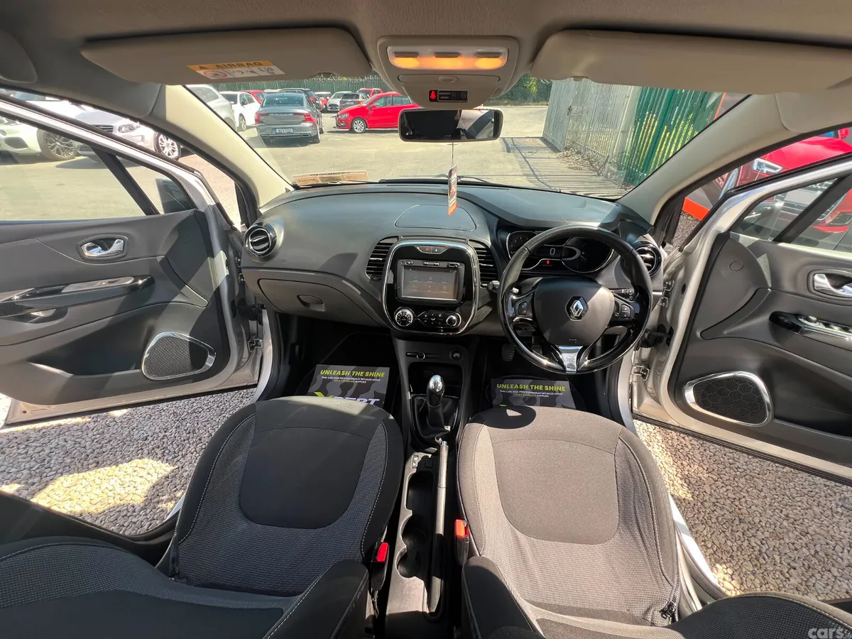 Renault Captur Hatchback, Diesel, 2016, Silver
