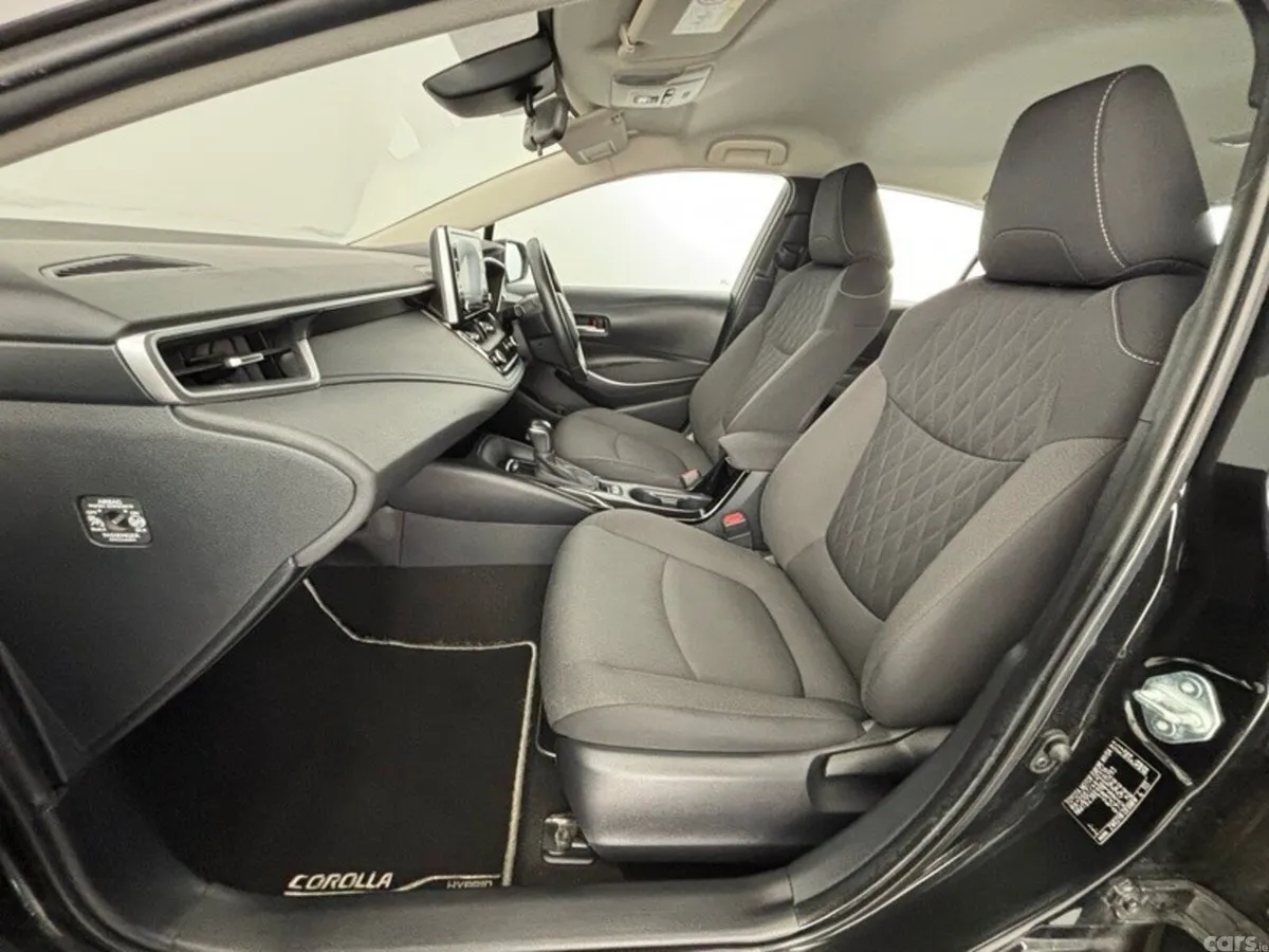 Toyota Corolla Saloon, Petrol Hybrid, 2019, Black
