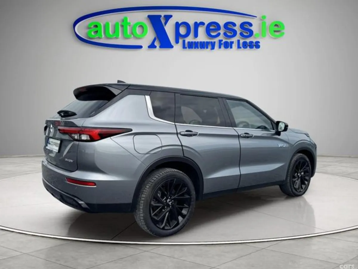 Mitsubishi Outlander SUV, Petrol Plug-in Hybrid, 2023, Grey