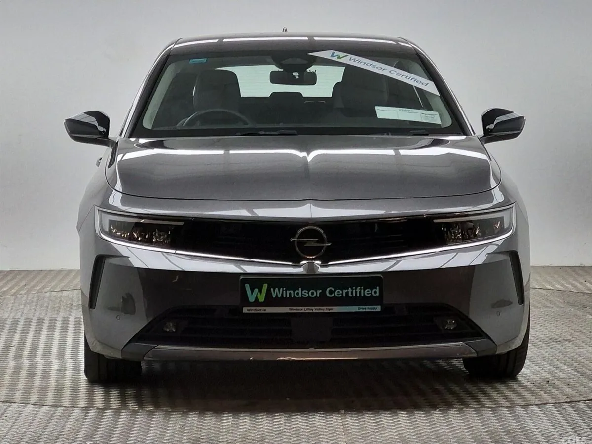 Opel Astra Hatchback, Petrol, 2023, Grey