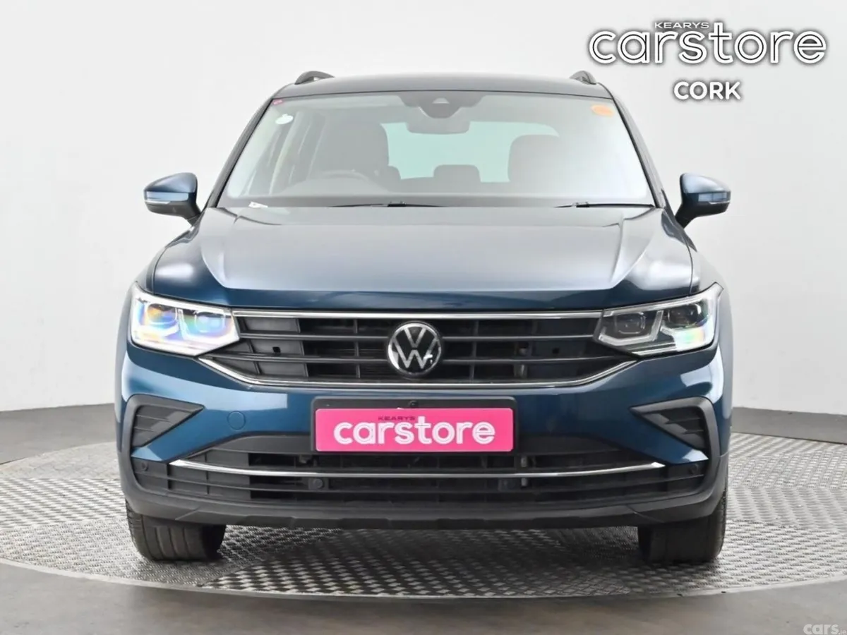 Volkswagen Tiguan SUV, Petrol Hybrid, 2023, Blue