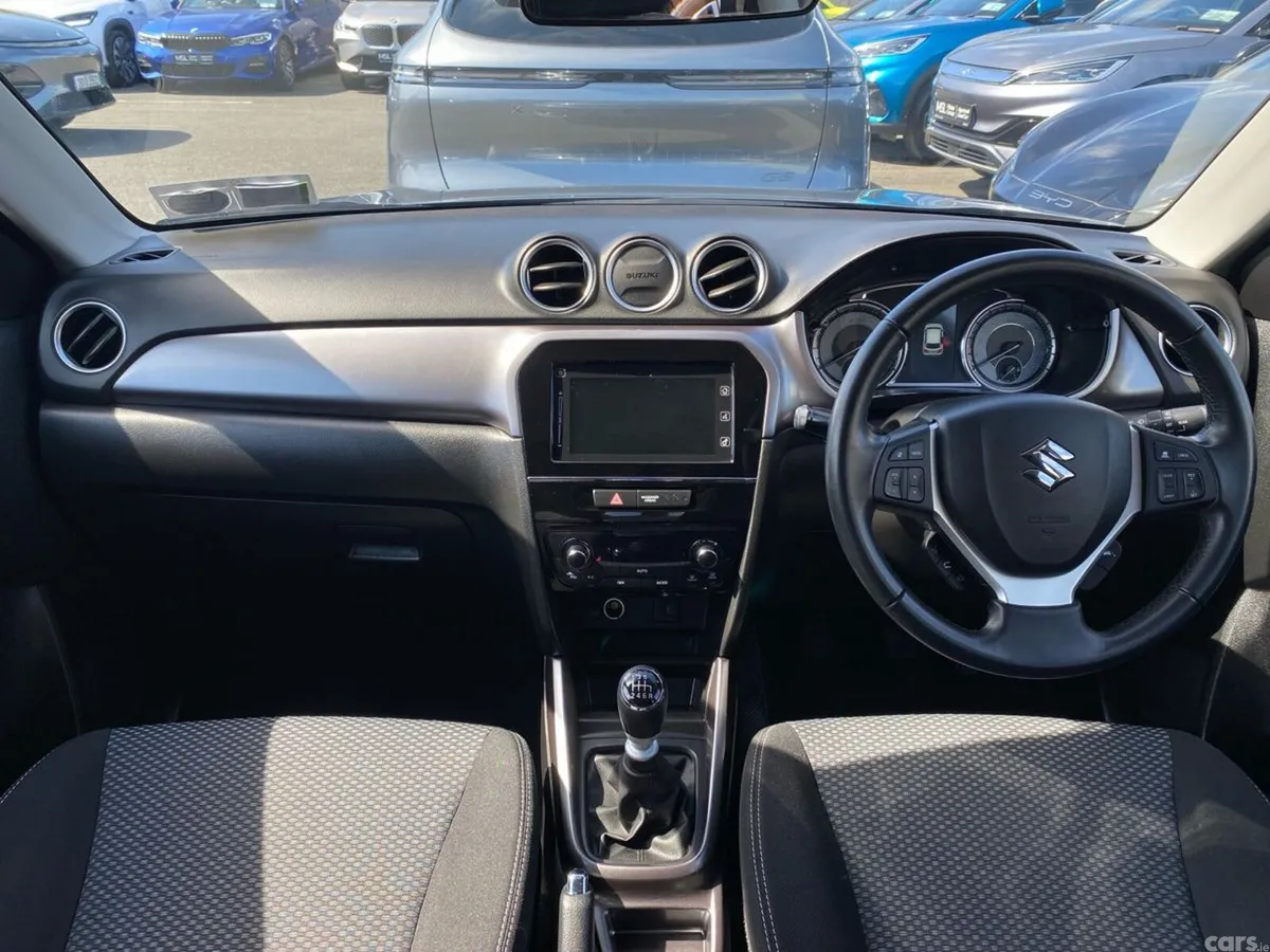 Suzuki Vitara SUV, Petrol, 2023, Grey