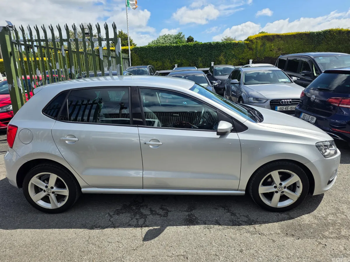 Volkswagen Polo Hatchback, Diesel, 2015, Silver