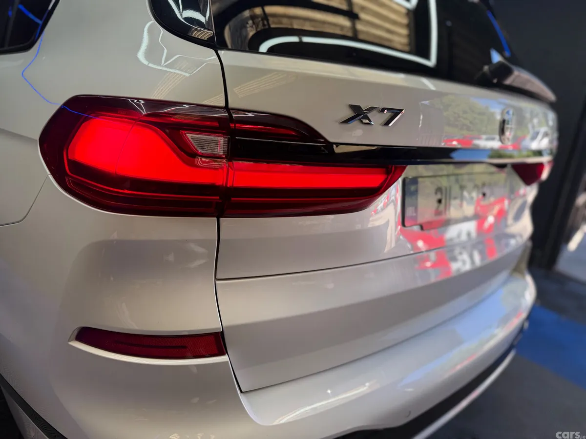 BMW X7 Estate/Jeep, Diesel, 2021, White
