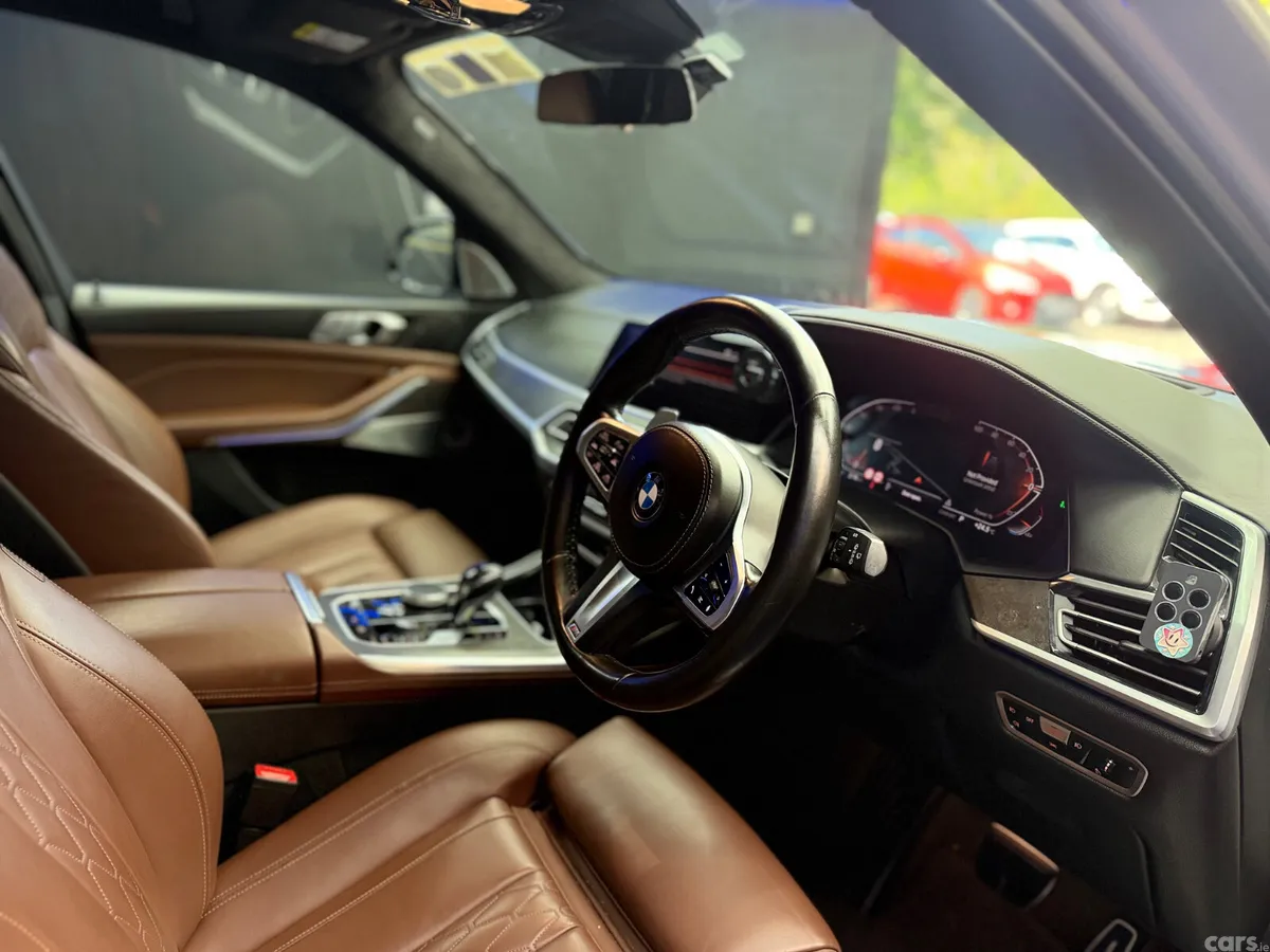 BMW X7 Estate/Jeep, Diesel, 2021, White