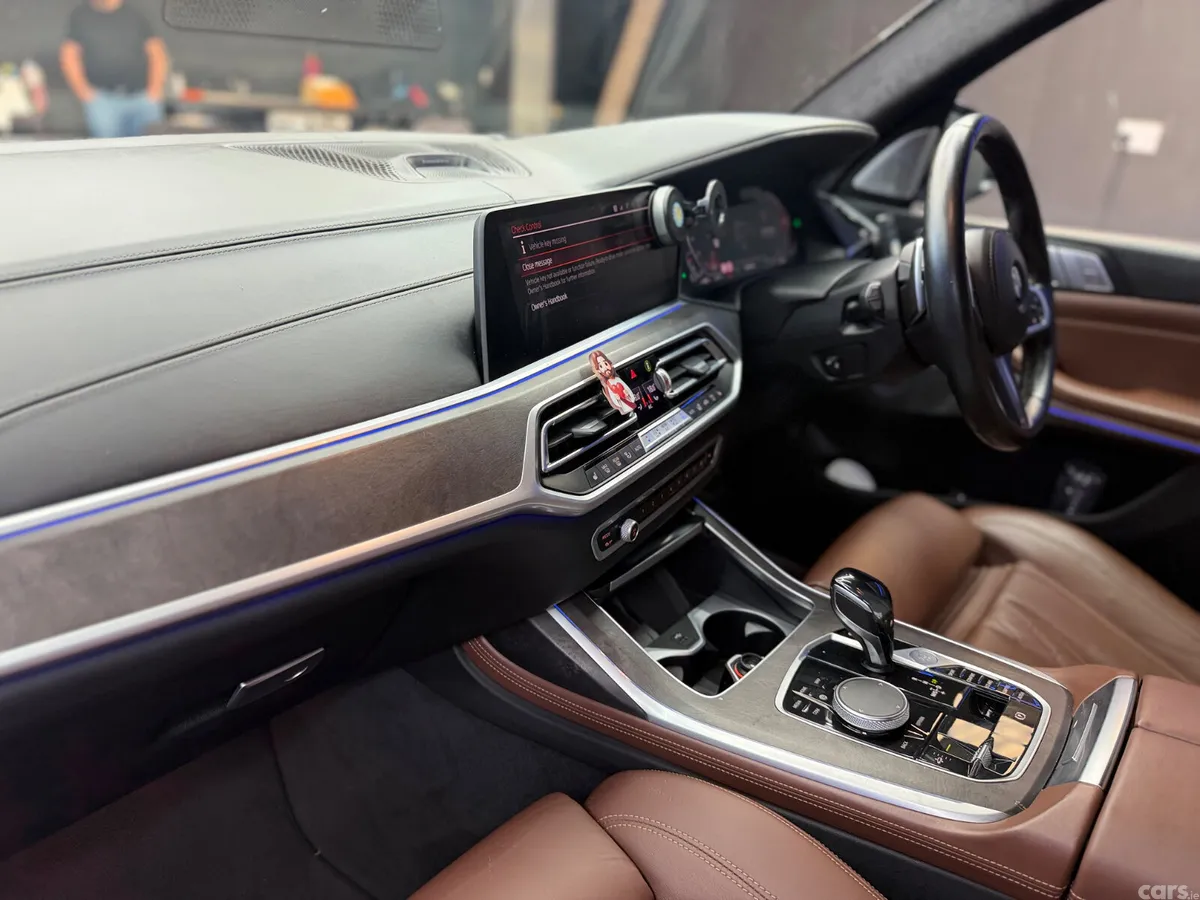 BMW X7 Estate/Jeep, Diesel, 2021, White
