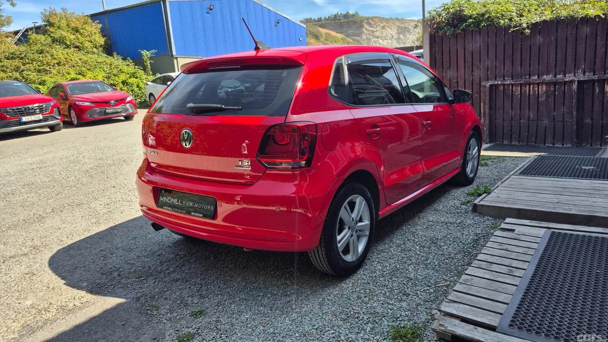 Volkswagen Polo Hatchback, Petrol, 2014, Red