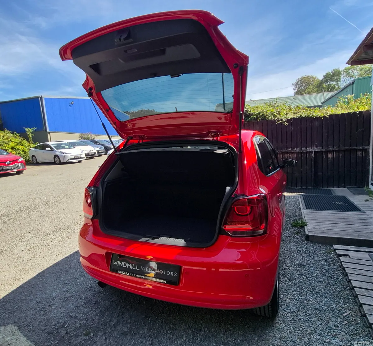 Volkswagen Polo Hatchback, Petrol, 2014, Red