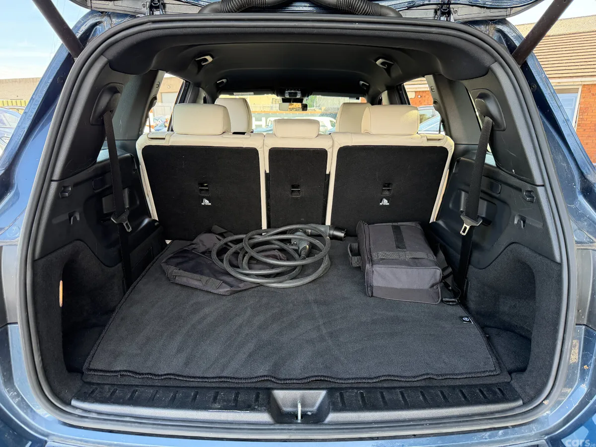 Mercedes-Benz EQB Estate/Jeep, Electric, 2022, Blue