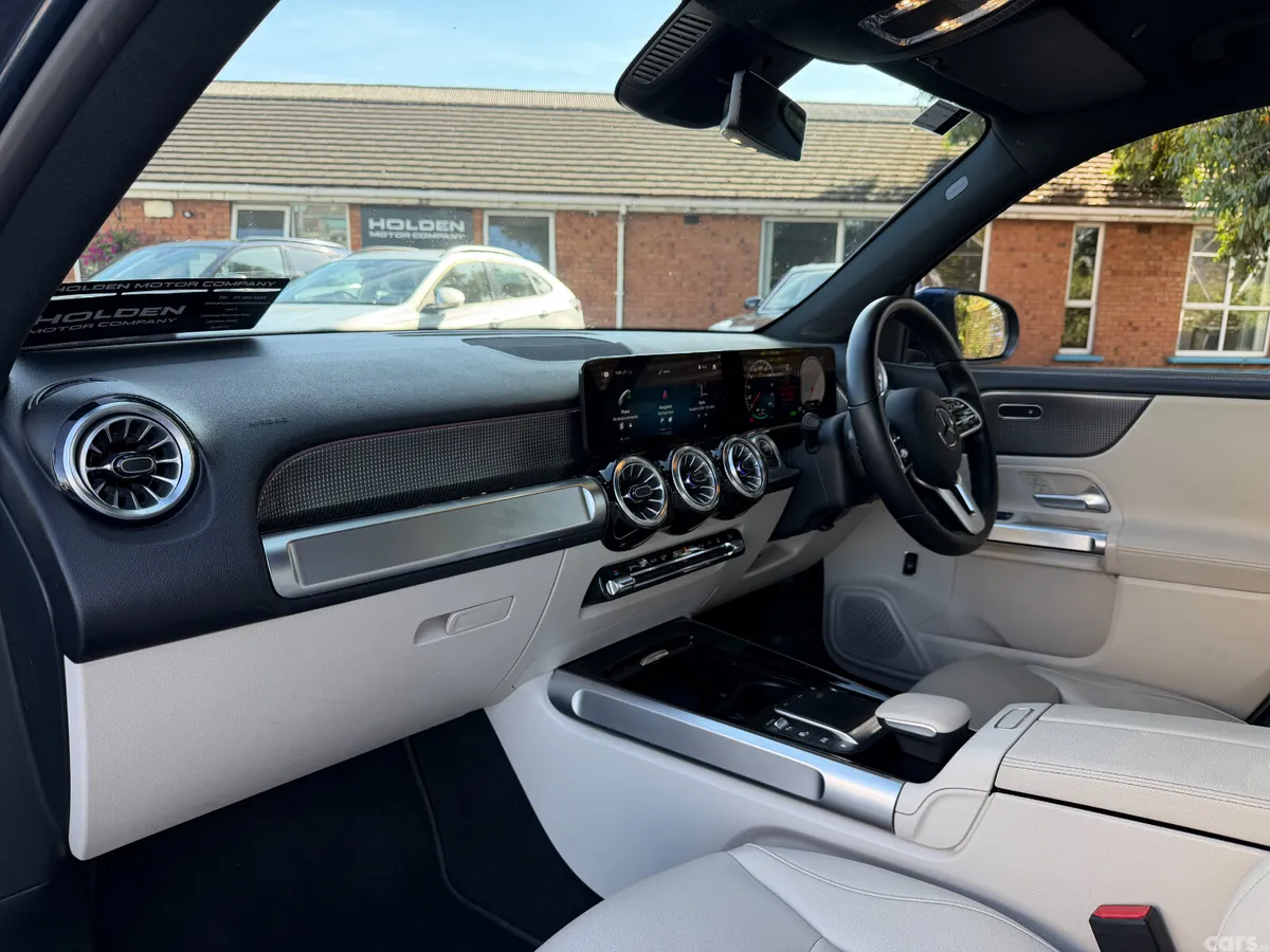 Mercedes-Benz EQB Estate/Jeep, Electric, 2022, Blue