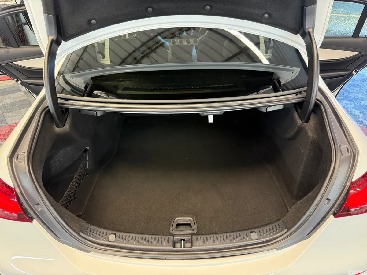 Mercedes-Benz E-Class Saloon, Diesel Hybrid, 2022, White