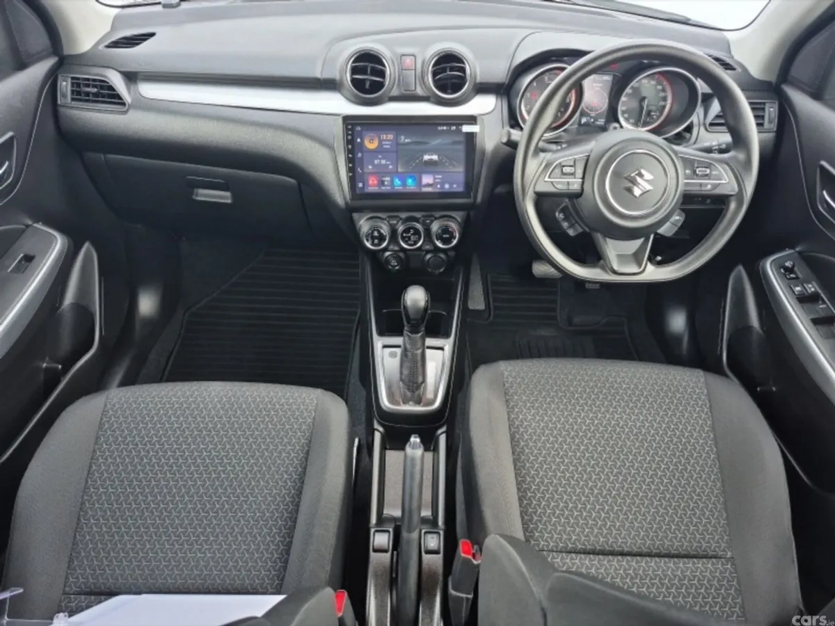 Suzuki Swift Hatchback, Petrol, 2023, White