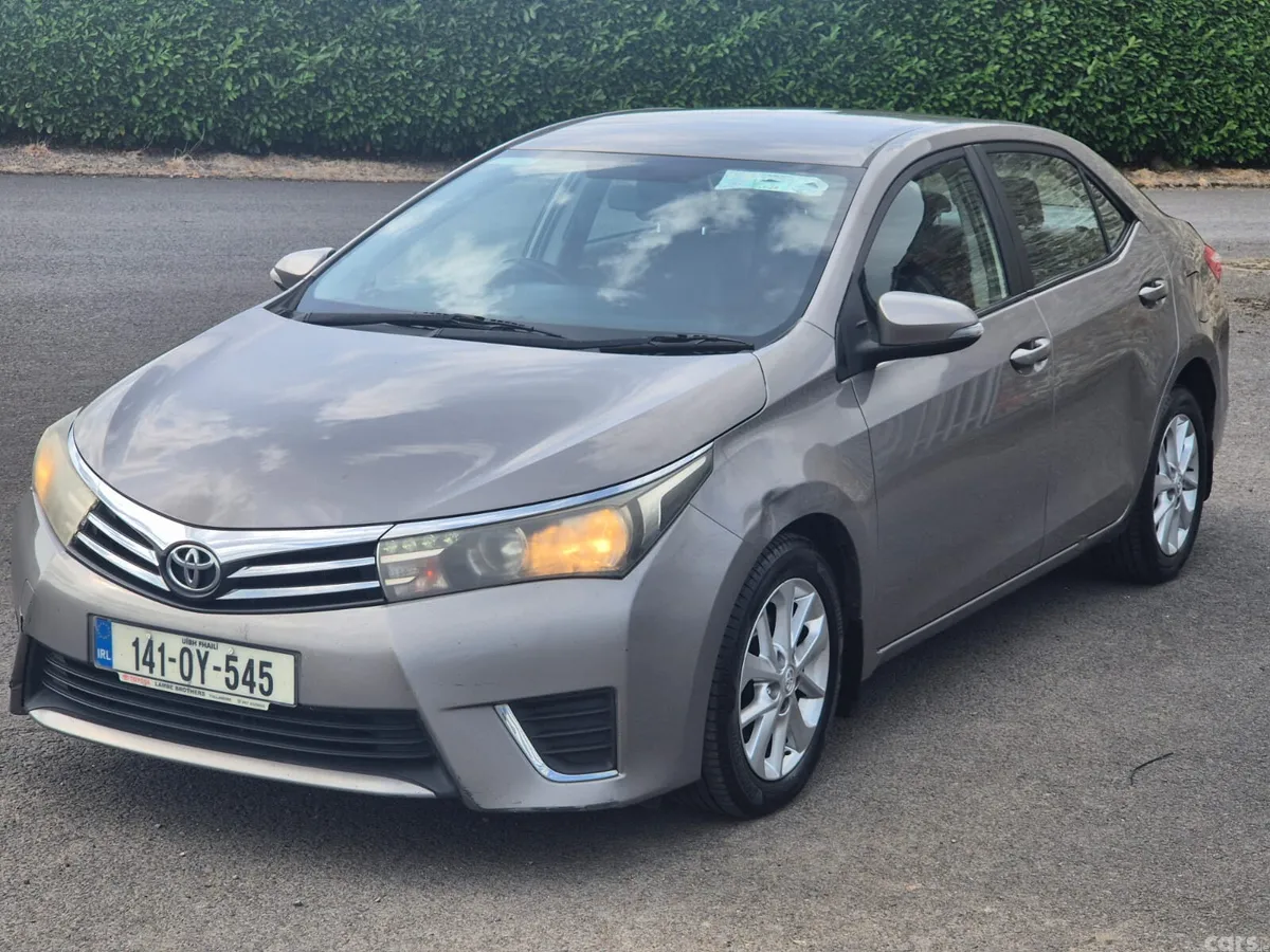 Toyota Corolla Saloon, Diesel, 2014, Grey