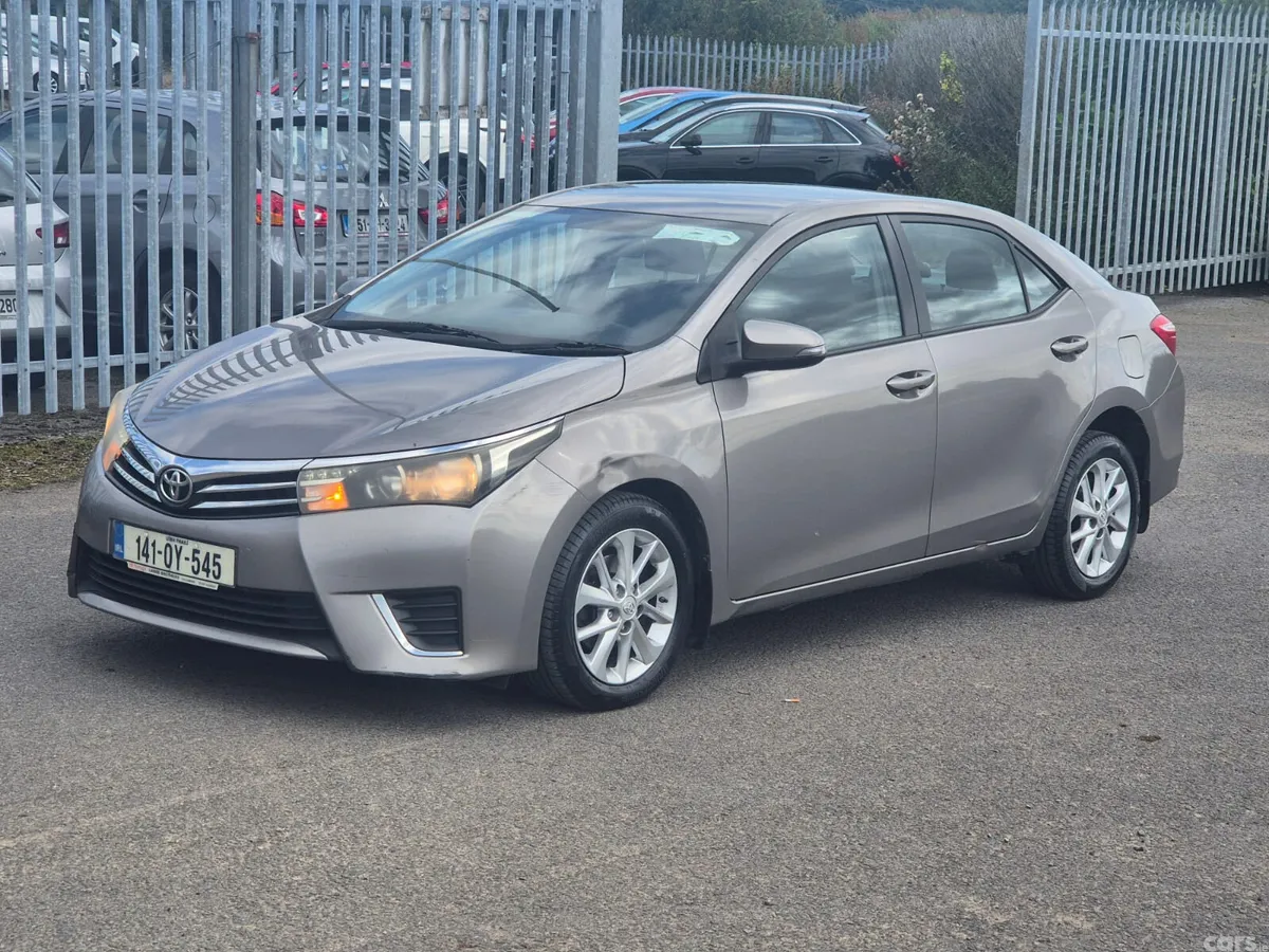 Toyota Corolla Saloon, Diesel, 2014, Grey