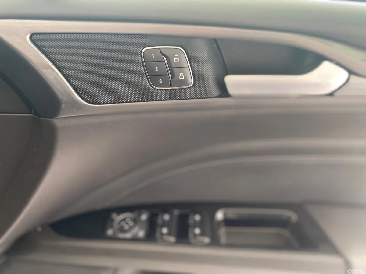 Ford Mondeo Hatchback, Diesel, 2020, Grey