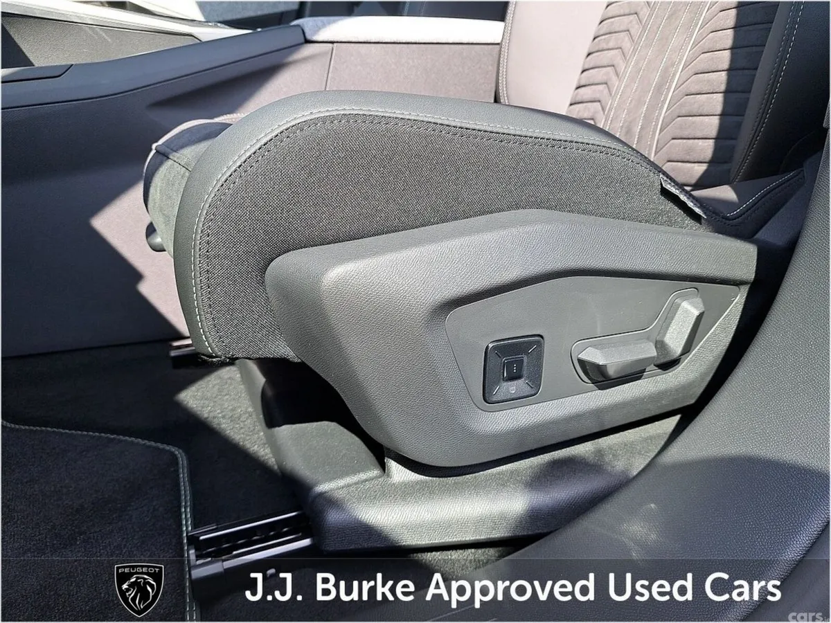 Peugeot 3008 SUV, Petrol Hybrid, 2026, Grey