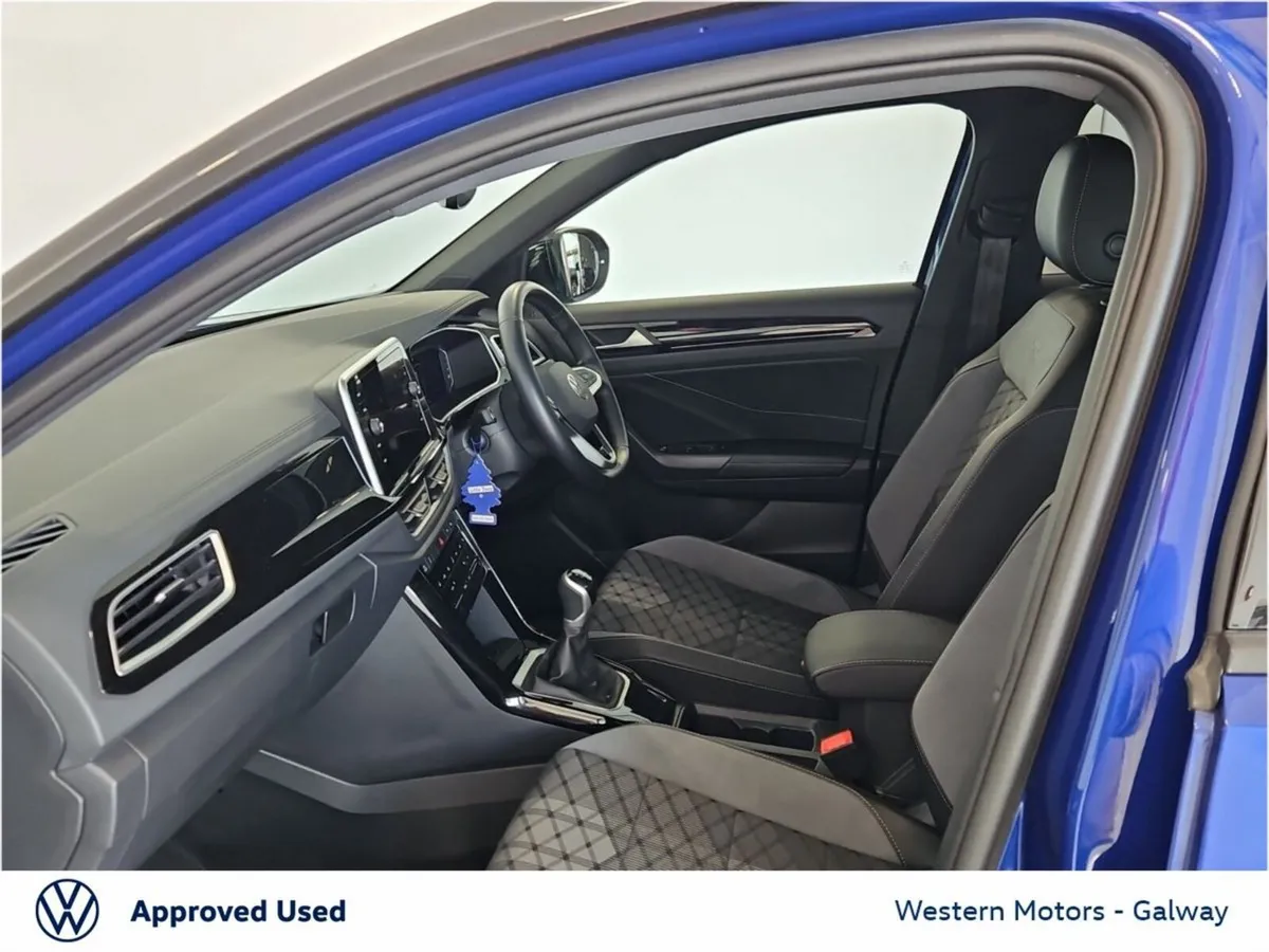 Volkswagen T-Roc SUV, Diesel, 2025, Blue