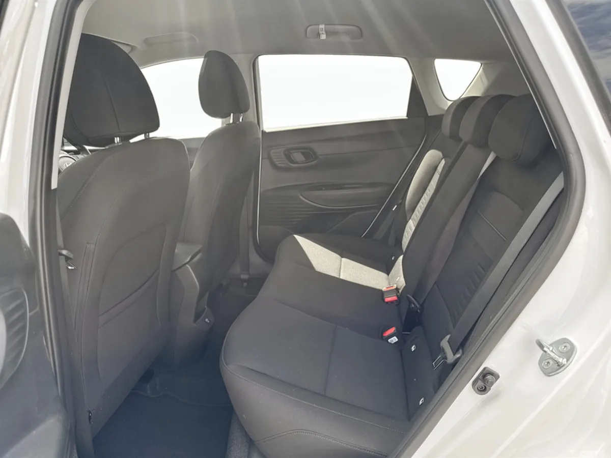 Hyundai Bayon Estate/Jeep, Petrol, 2026, White