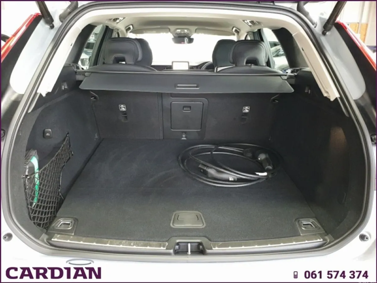 Volvo XC60 SUV, Petrol Hybrid, 2026, Grey