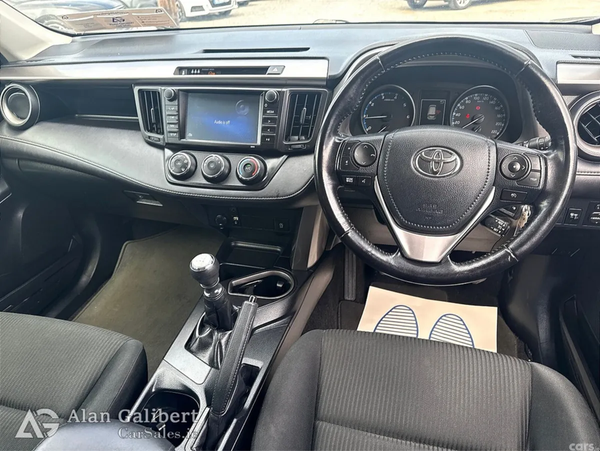 Toyota RAV4 MPV, Diesel, 2017, Grey