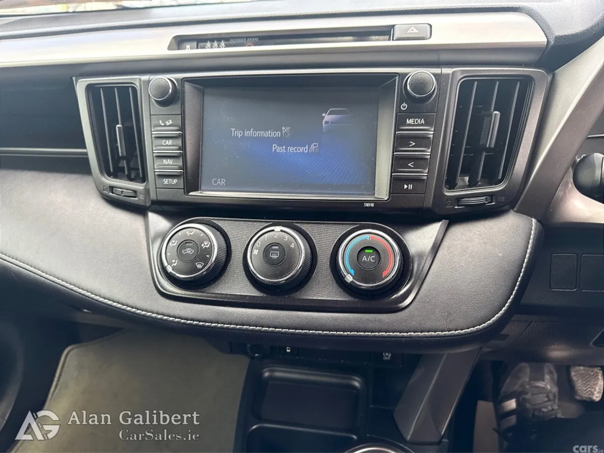 Toyota RAV4 MPV, Diesel, 2017, Grey
