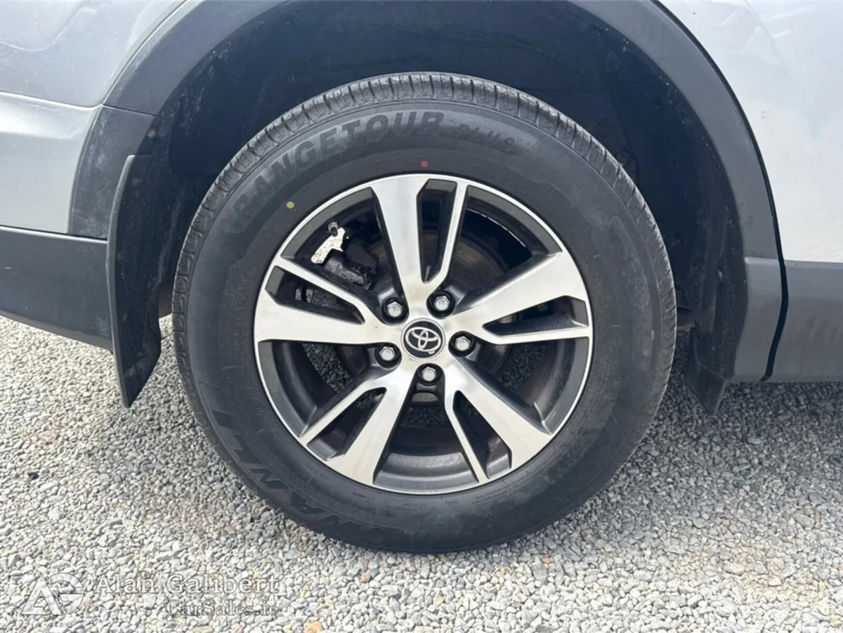Toyota RAV4 MPV, Diesel, 2017, Grey