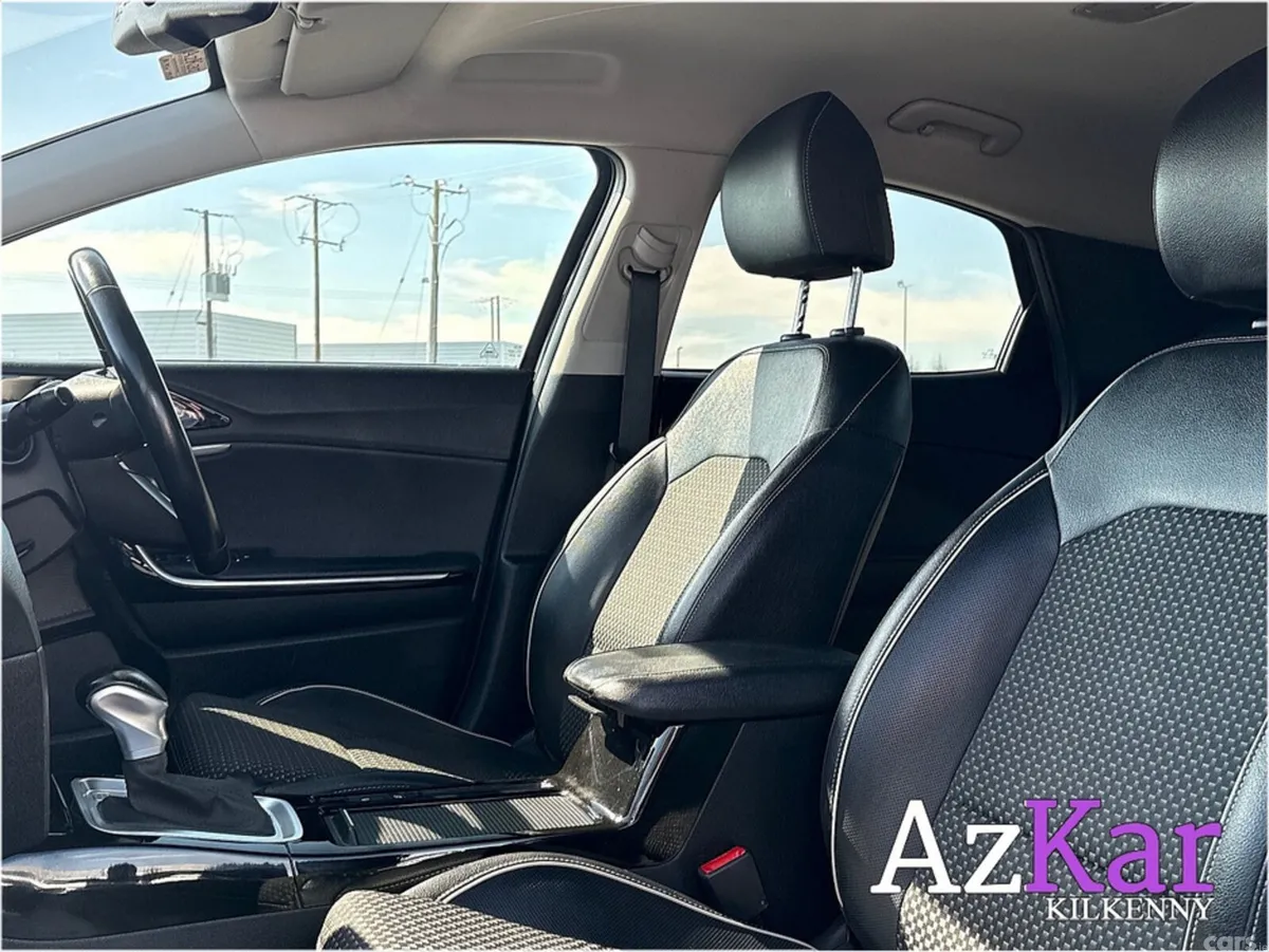 Kia XCeed Hatchback, Petrol Plug-in Hybrid, 2021, Grey