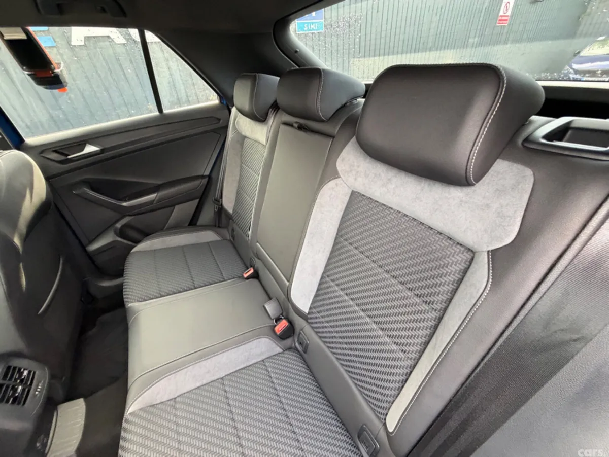 Volkswagen T-Roc SUV, Diesel, 2021, Blue