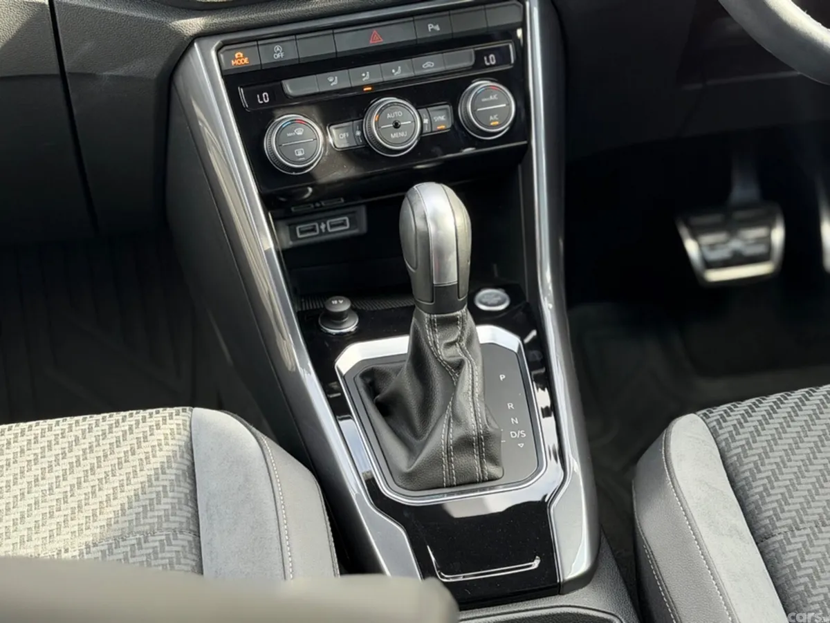 Volkswagen T-Roc SUV, Diesel, 2021, Blue