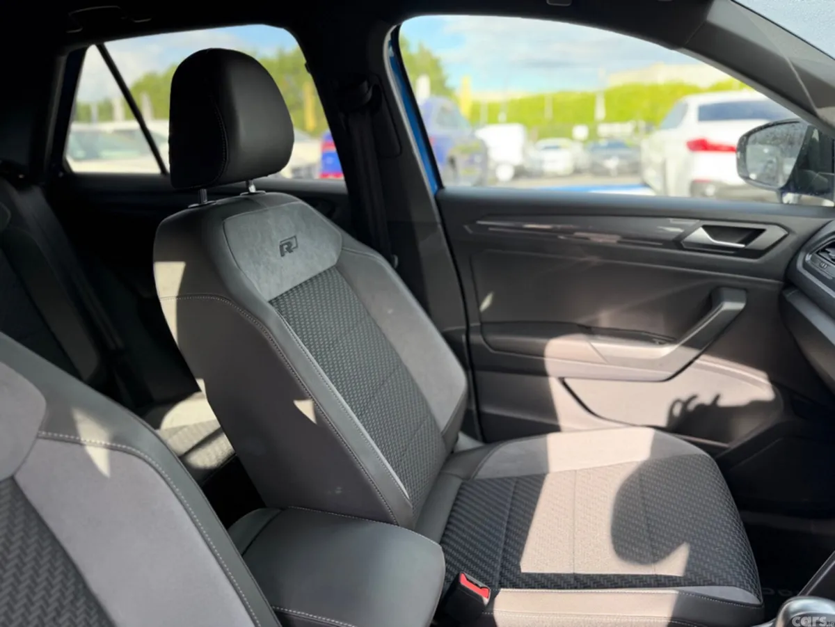 Volkswagen T-Roc SUV, Diesel, 2021, Blue