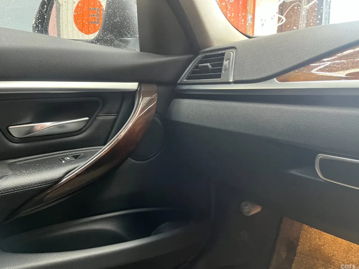 BMW 3-Series Estate, Diesel, 2019, Black