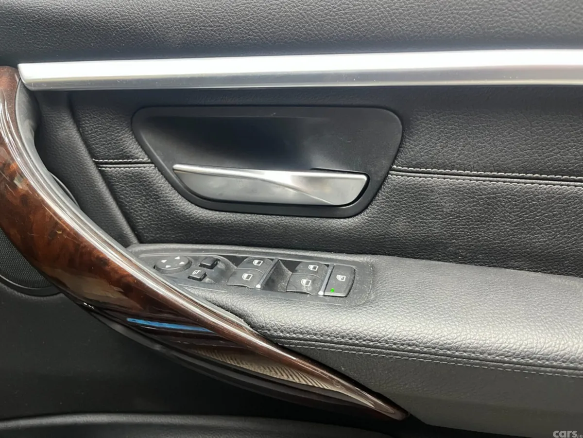 BMW 3-Series Estate, Diesel, 2019, Black