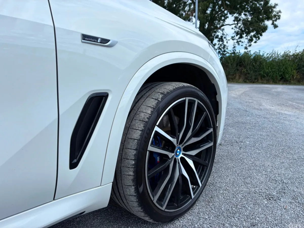 BMW X5 SUV, Petrol Plug-in Hybrid, 2023, White