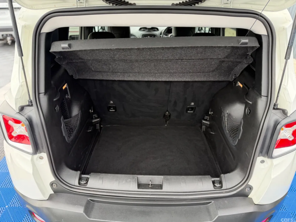 Jeep Renegade SUV, Diesel, 2017, White