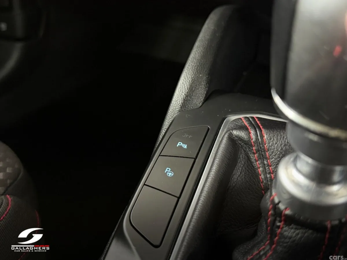 Ford Focus Hatchback, Diesel, 2022, Grey