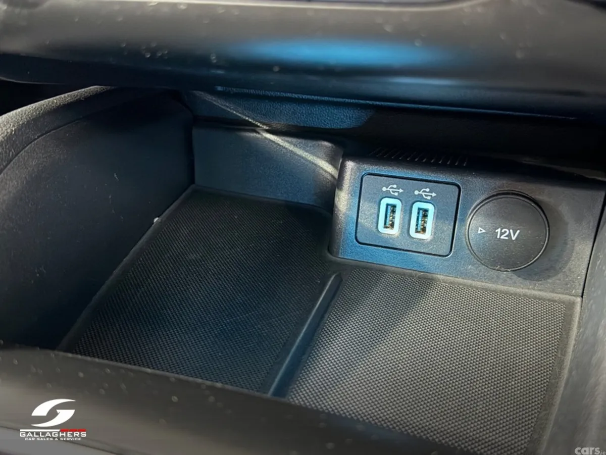 Ford Focus Hatchback, Diesel, 2022, Grey