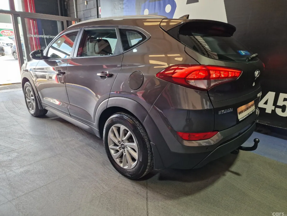 Hyundai Tucson SUV, Diesel, 2016, Grey
