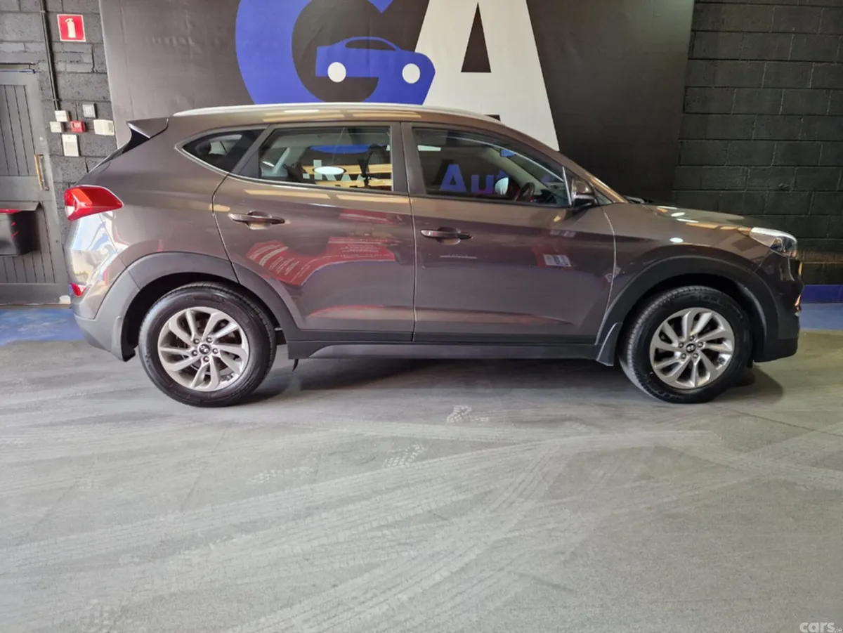 Hyundai Tucson SUV, Diesel, 2016, Grey