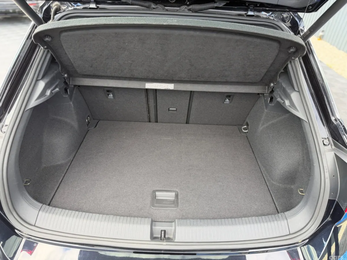Volkswagen T-Roc SUV, Diesel, 2022, Black