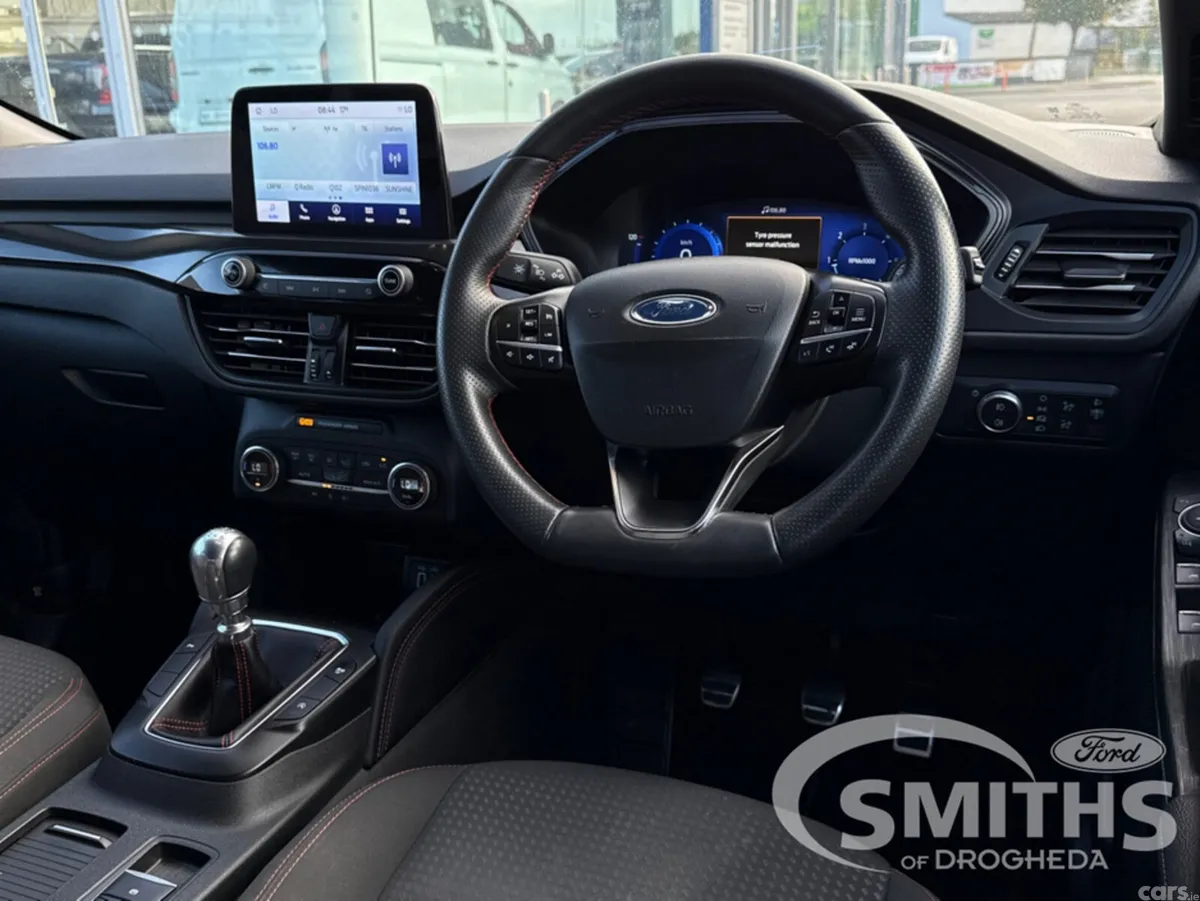 Ford Kuga MPV, Diesel, 2021, Red
