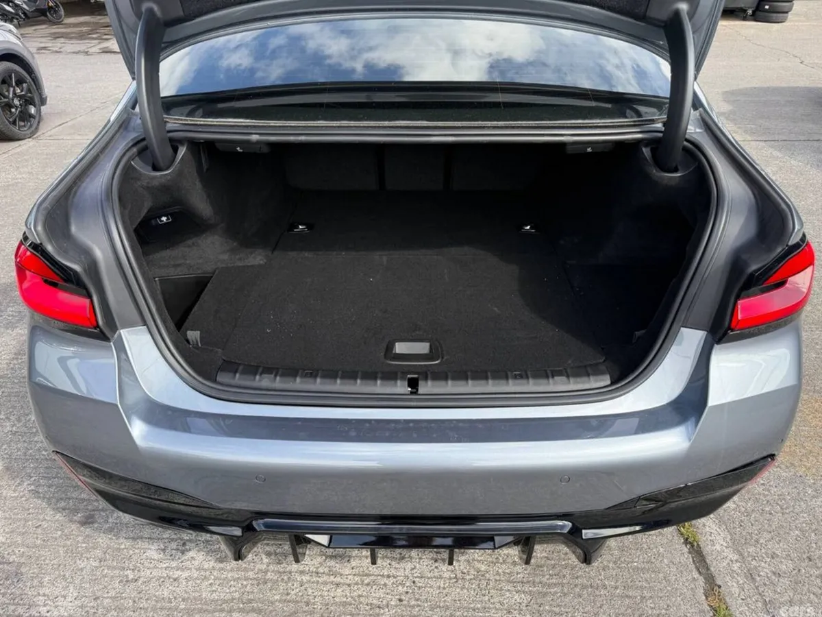 BMW 5-Series Saloon, Petrol Plug-in Hybrid, 2021, Grey