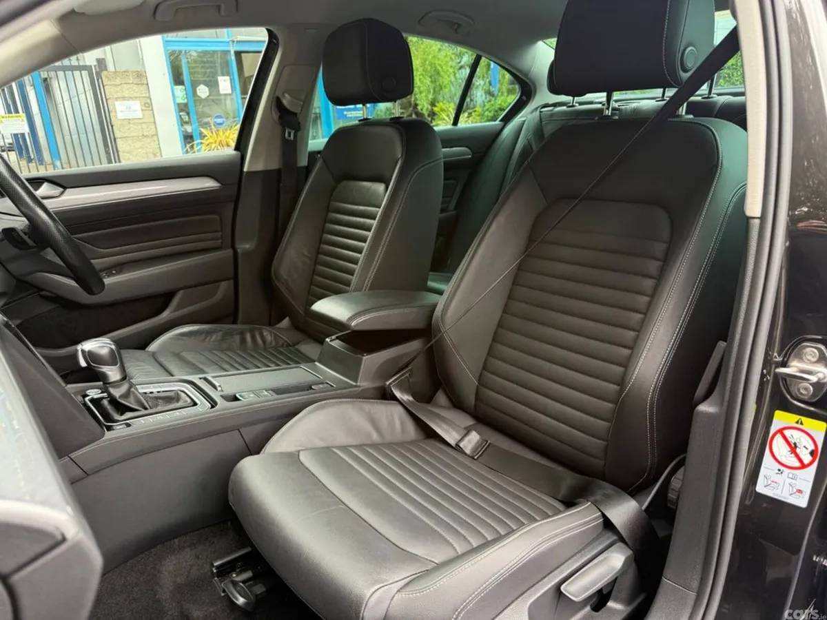 Volkswagen Passat Saloon, Petrol Plug-in Hybrid, 2021, Grey