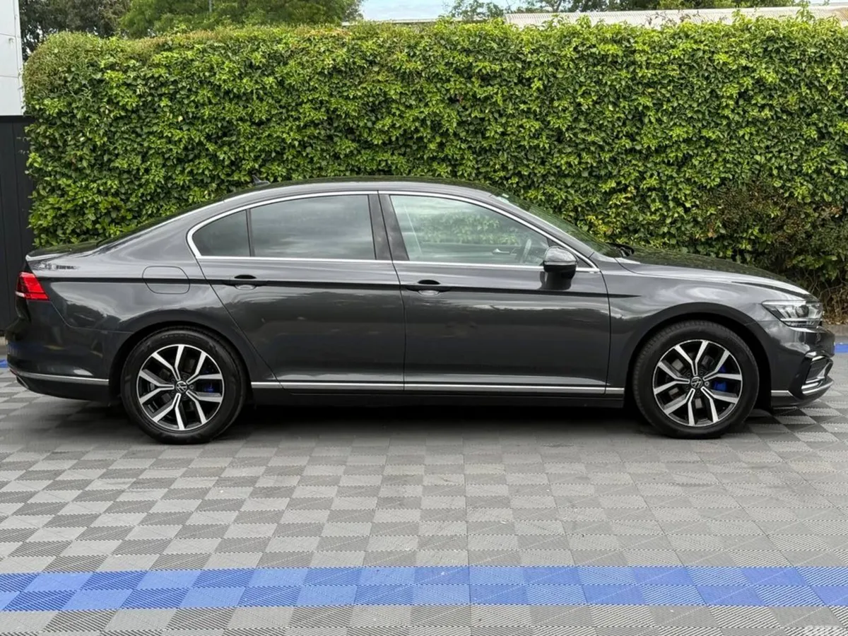 Volkswagen Passat Saloon, Petrol Plug-in Hybrid, 2021, Grey
