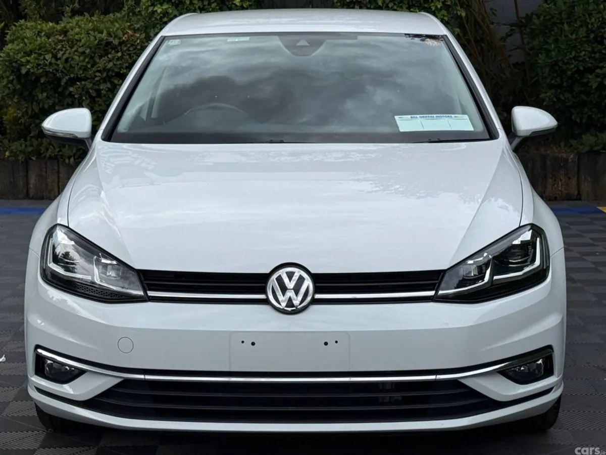 Volkswagen Golf Hatchback, Petrol, 2018, White