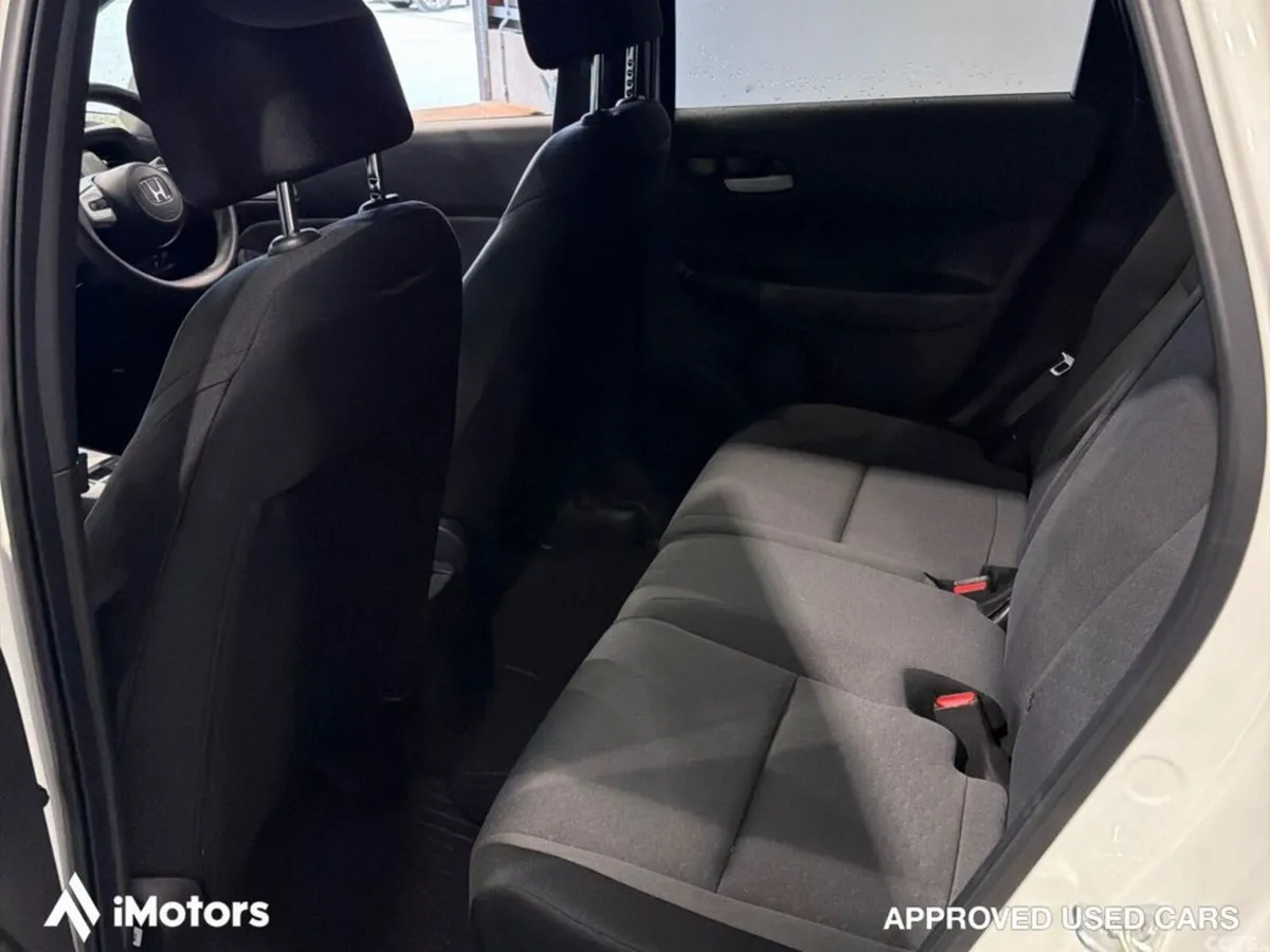 Honda Fit Hatchback, Petrol Hybrid, 2021, White