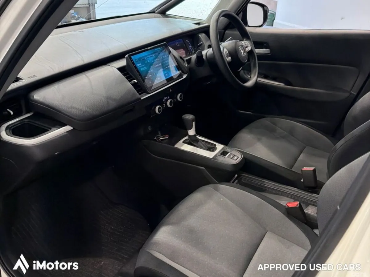 Honda Fit Hatchback, Petrol Hybrid, 2021, White
