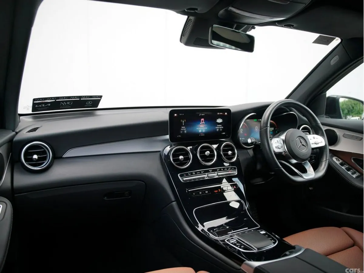 Mercedes-Benz GLC SUV, Diesel Plug-in Hybrid, 2023, Grey